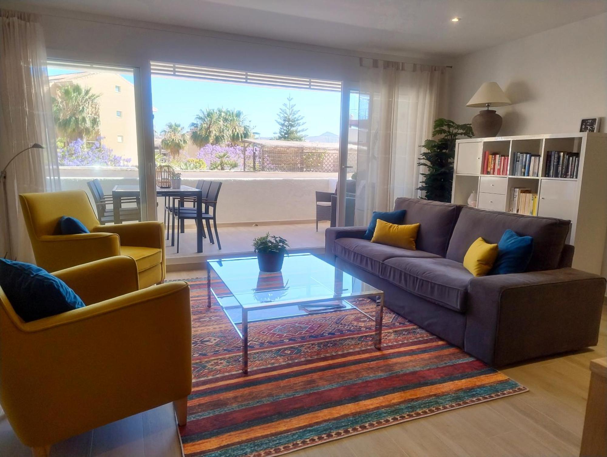 Aura Apartment